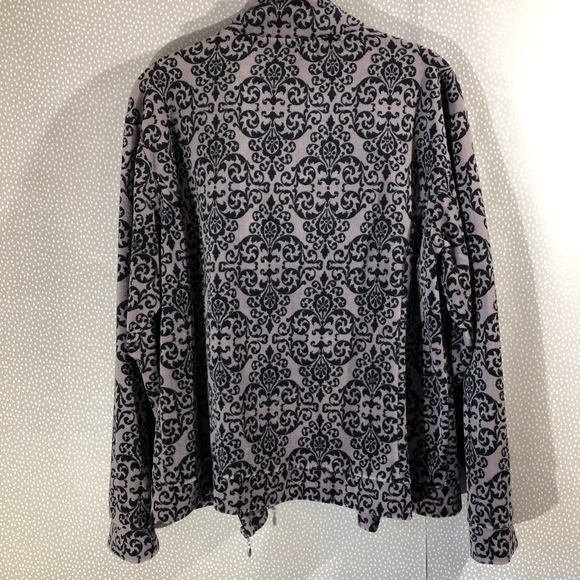 Black & Grey Damask Fleece Zipper Jacket Pockets - Picture 8 of 8